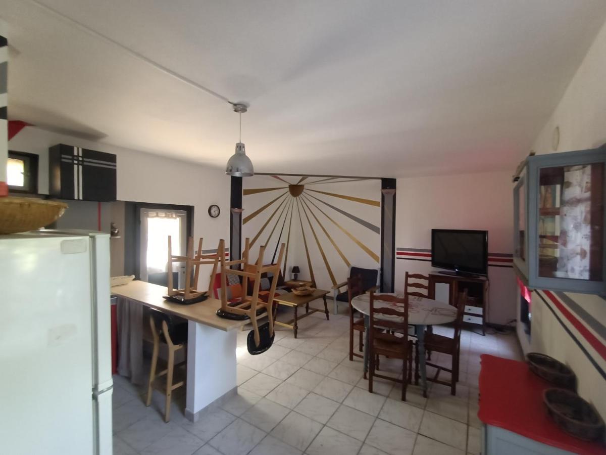 Апартаменты Location Saisonniere Curiste Montesquieu  Экстерьер фото